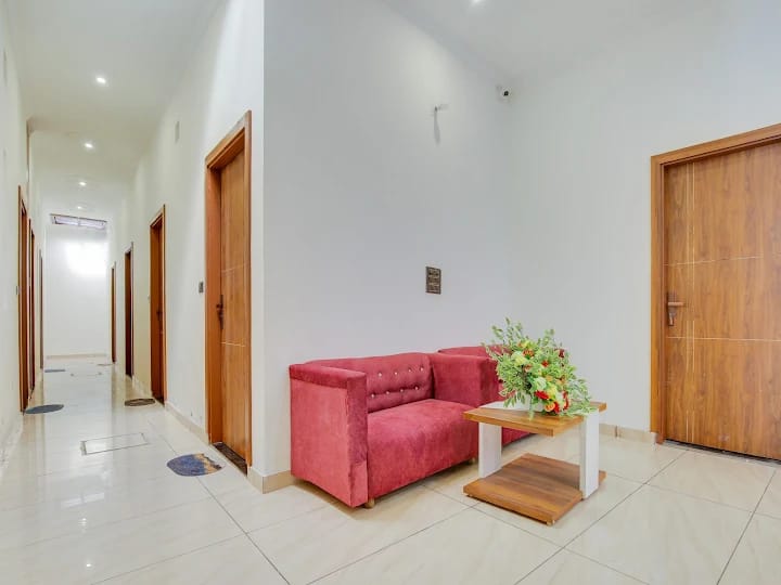 Shreeji Hotel
